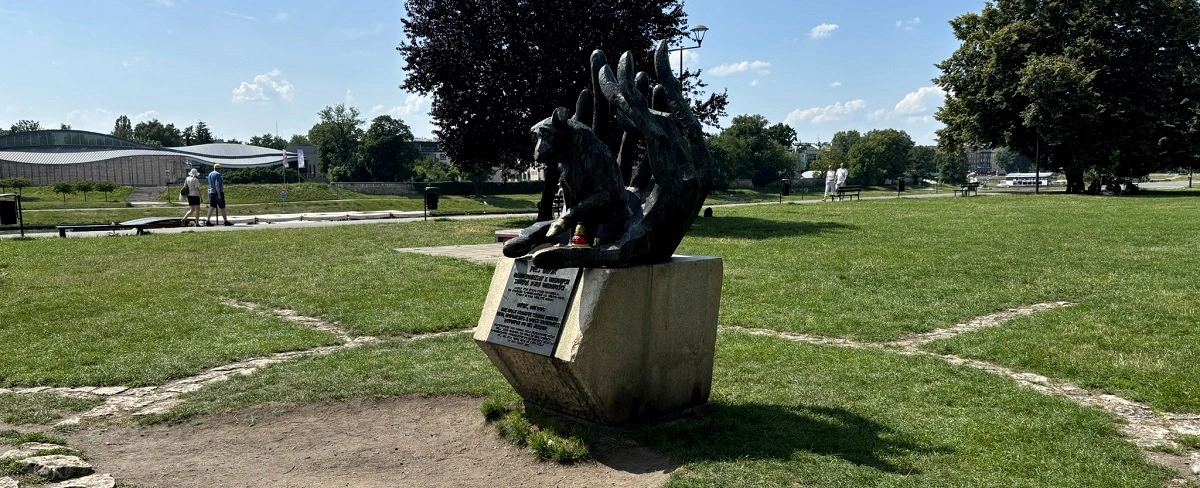 Standbeeld hond Dżok
